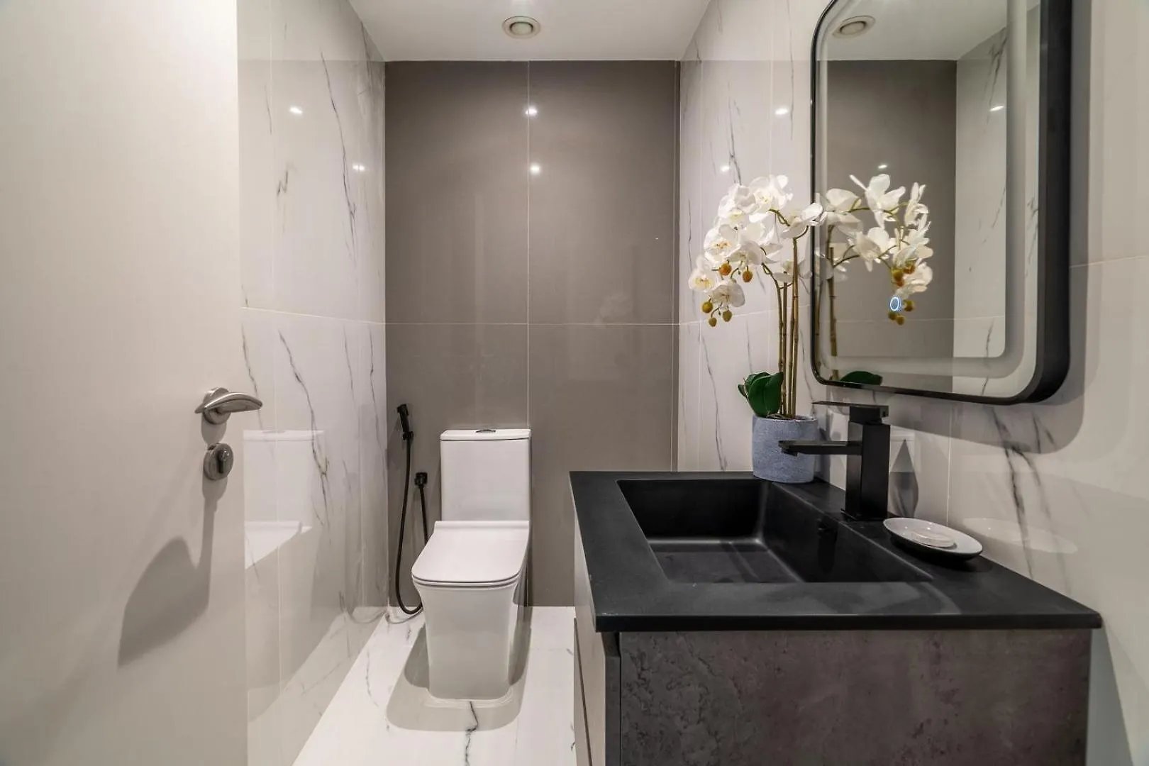 Appartamento Guestready - High-Floor Luxury In Dubai